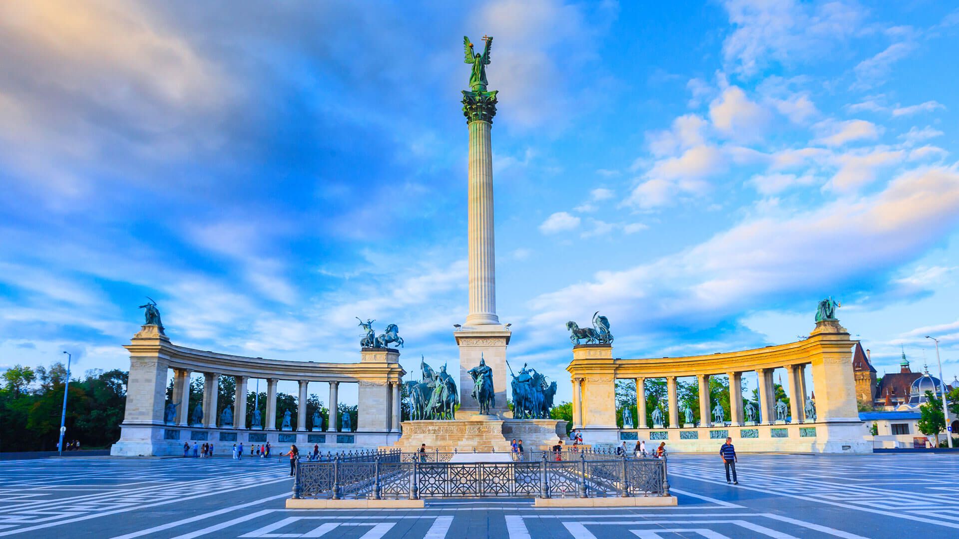 Heroes Square